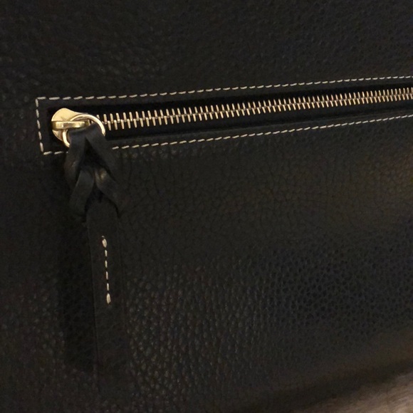 Dooney & Bourke Black Hand Bag - Picture 4 of 8